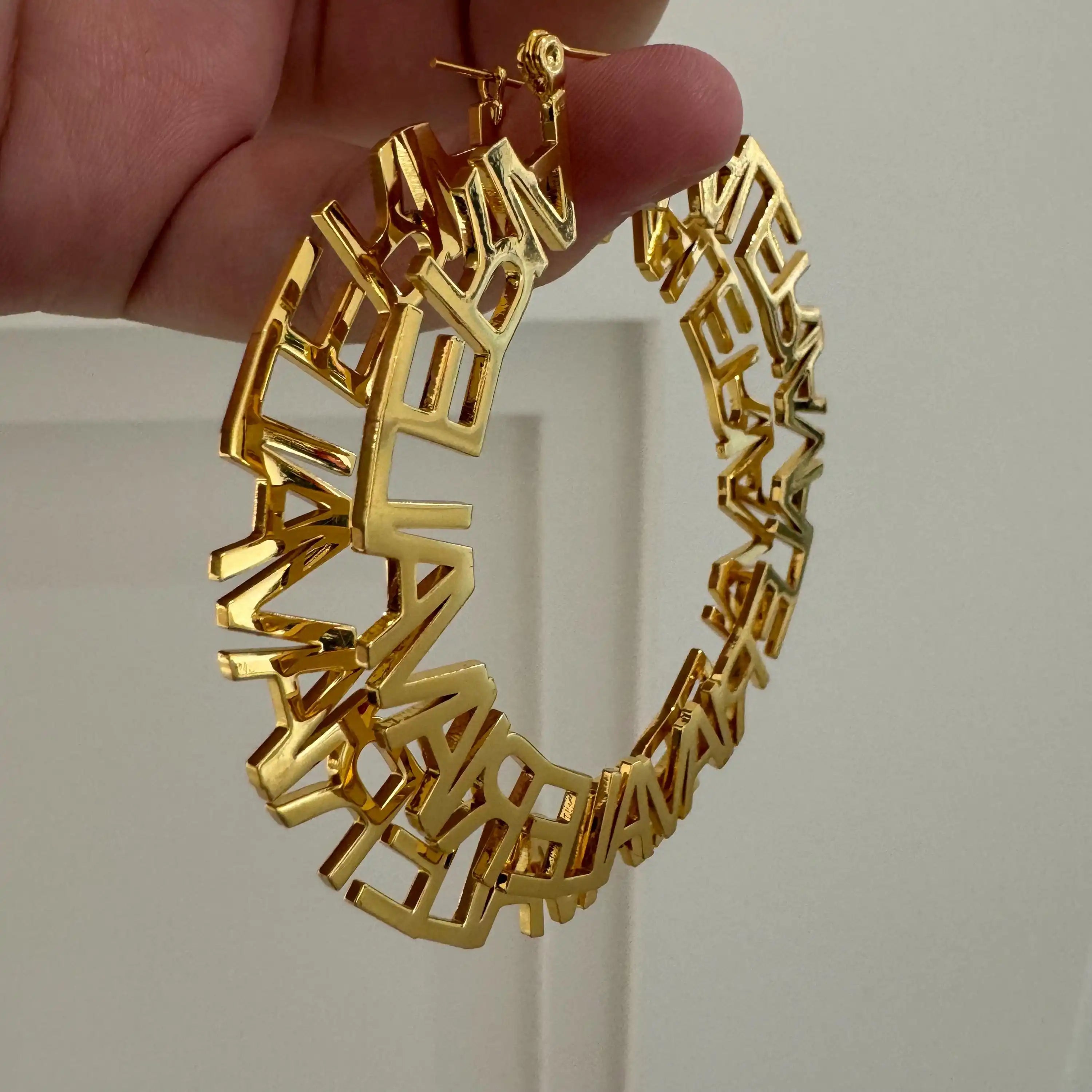 Pendientes Personalizados con Nombre - Baño de Oro 18K sobre Acero Inoxidable