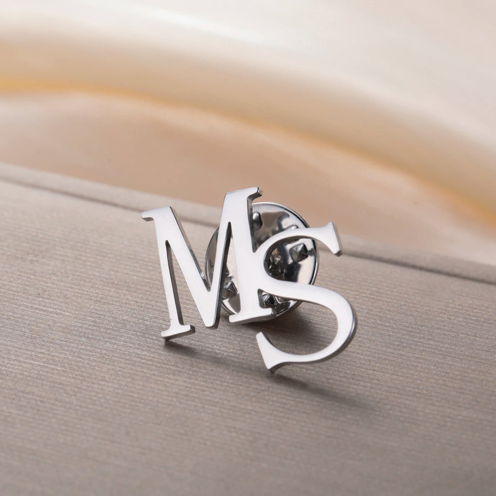 Broche de Iniciales Personalizado en Acero Inoxidable