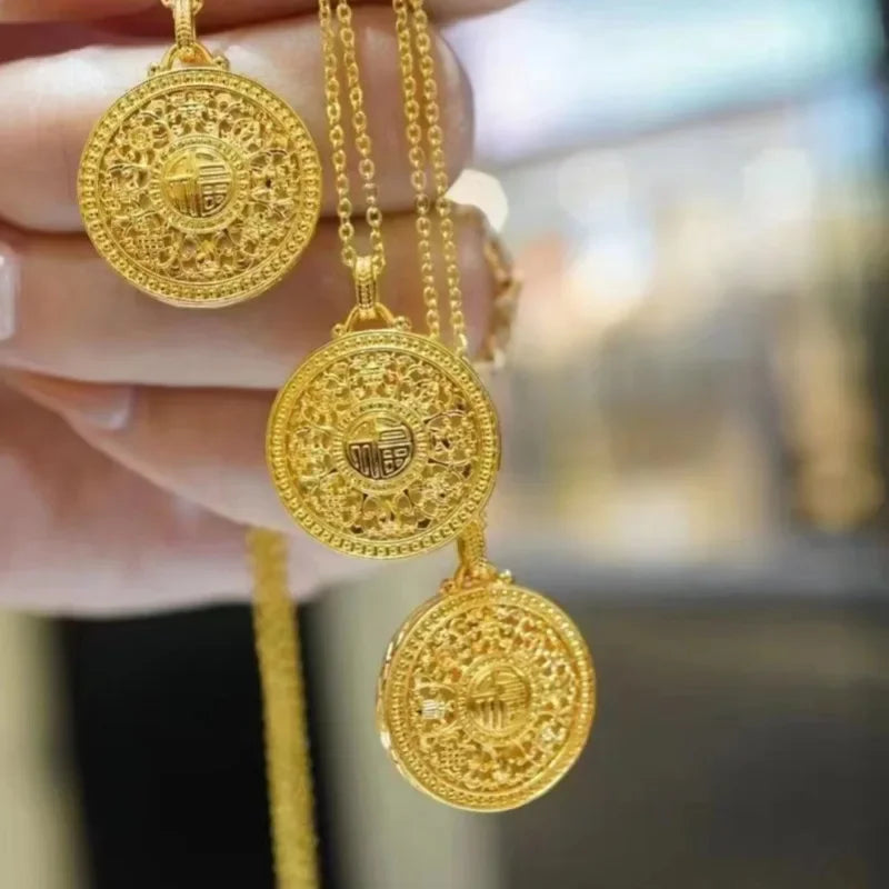 Colgante Brújula Tesoro Oro 18K Certificado AU750 | Joyería Lujo Mujer